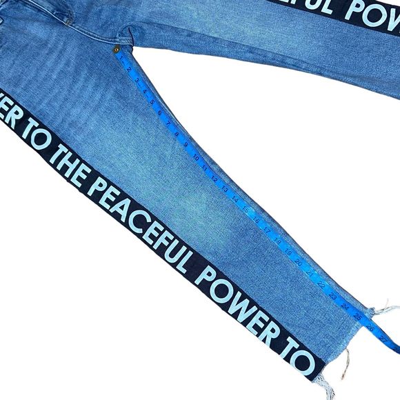 Topshop MOTO Jeans Women Size 26 Blue Frill Hem Power To The Peaceful Light Wash - Picture 5 of 8